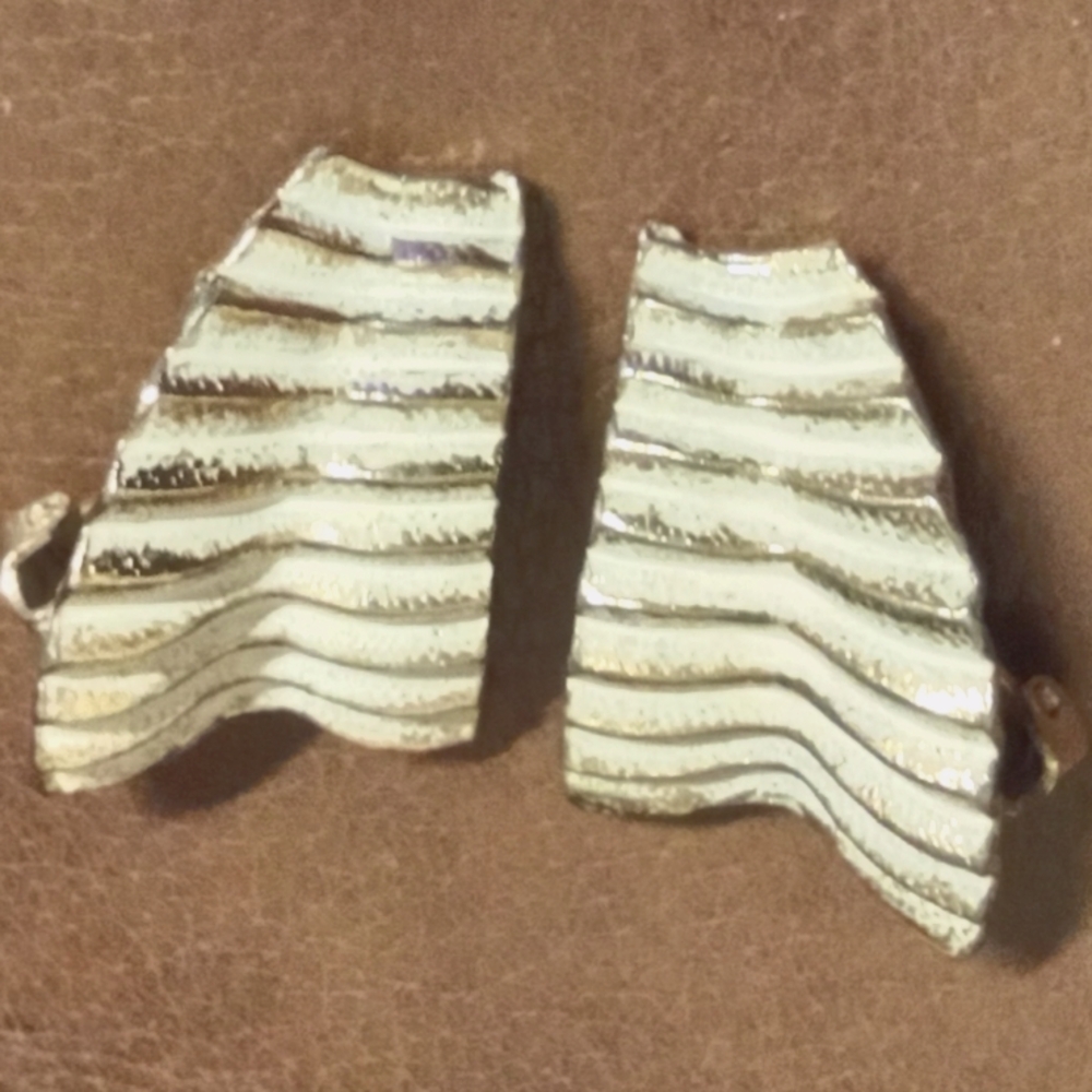 Unusual Vintage clip on earrings